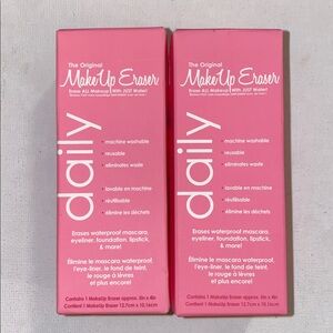 Bundle of 2 Makeup eraser mini NIB